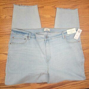 Abercrombie & Fitch The Mom Jean Plus Size 36 22L (actual 44"W sz 22) High Rise